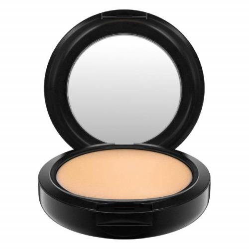 MAC Studio Fix Powder Plus Foundation (olika nyanser) - NC40