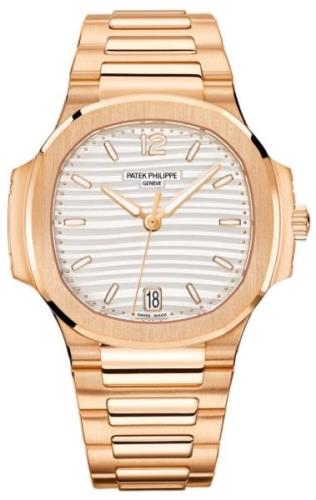 Patek Philippe Nautilus Damklocka 7118/1R/001 Silverfärgad/18 karat