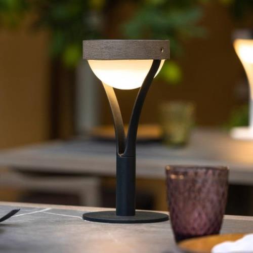 Les Jardins Tyble LED-solcellsbordslampa, svart / teak, 2 700 K, 200 l...