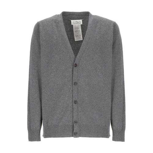 Maison Margiela Gr? Kasmir Cardigan med V-Hals och Fyra Stygn Gray, He...