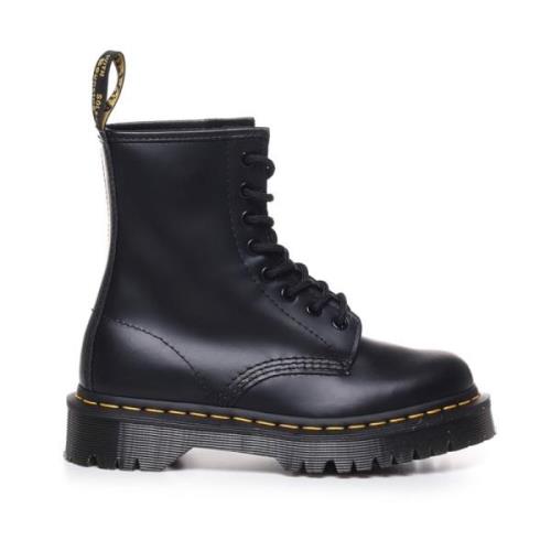 Dr. Martens Svarta Läderstövlar med Rund Tå Black, Herr