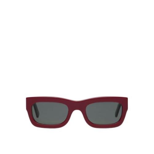 Marni Italienska solglasögon med unik touch Red, Unisex