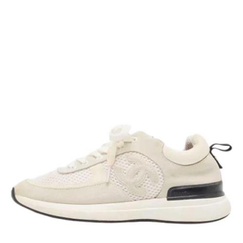 Chanel Vintage Pre-owned Tyg sneakers White, Dam