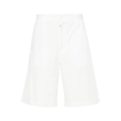 Dolce & Gabbana Vita Logo Plaque Bermuda Shorts White, Herr