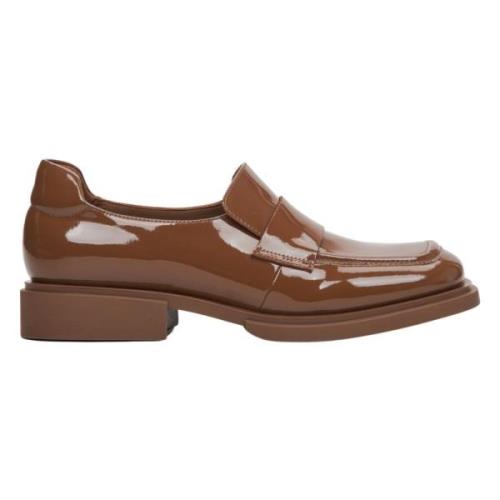 Estro Kvinnors Bruna Lackläder Loafers Er00113573 Brown, Dam