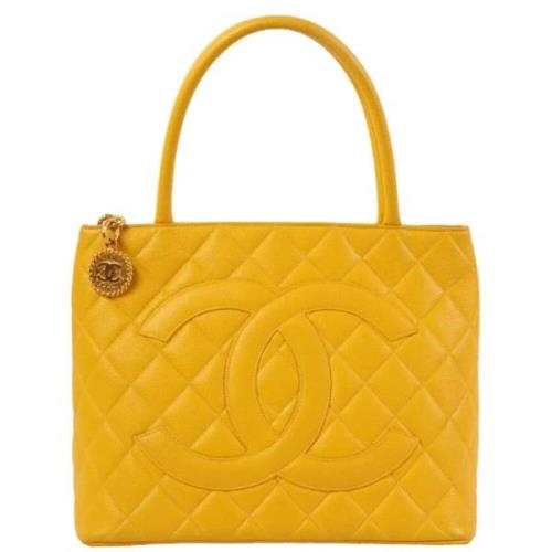 Chanel Vintage Pre-owned Laeder totevskor Yellow, Dam