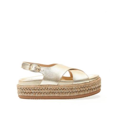 Paloma Barceló Gyllene Kil Sandaler Korsad Metallic Läder Beige, Dam