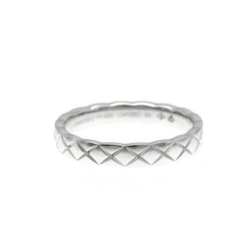 Chanel Vintage Pre-owned Platina ringar Gray, Dam