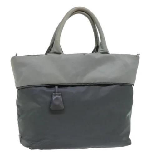 Prada Vintage Pre-owned Nylon totevskor Green, Dam