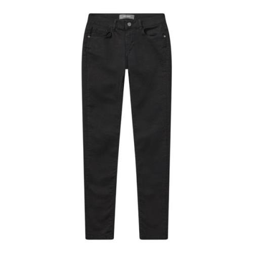 MOS Mosh Klassiska Svarta Jeans Naomi Cover Black, Dam