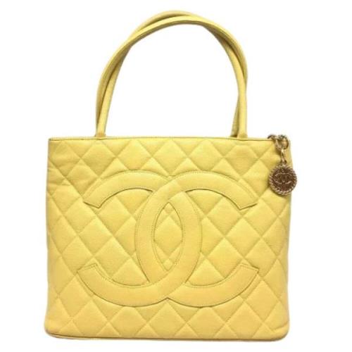 Chanel Vintage Pre-owned Tyg chanel-vskor Yellow, Dam