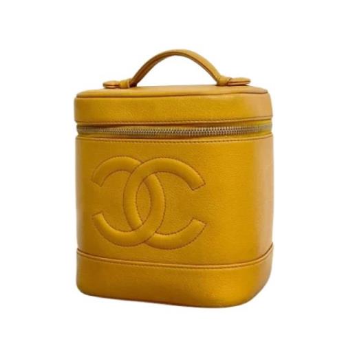 Chanel Vintage Pre-owned Tyg chanel-vskor Yellow, Dam