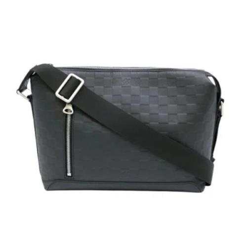 Louis Vuitton Vintage Pre-owned Tyg louis-vuitton-vskor Black, Dam