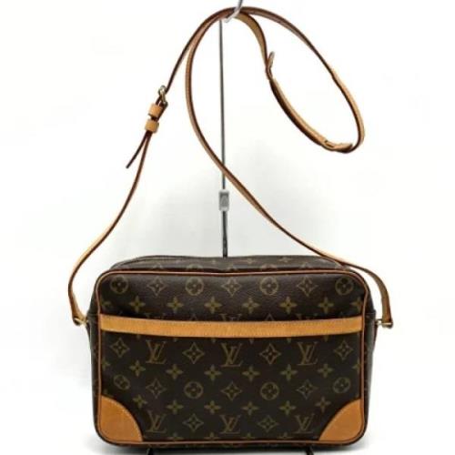 Louis Vuitton Vintage Pre-owned Tyg louis-vuitton-vskor Brown, Dam