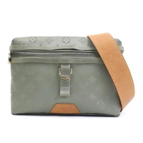 Louis Vuitton Vintage Pre-owned Tyg louis-vuitton-vskor Gray, Dam