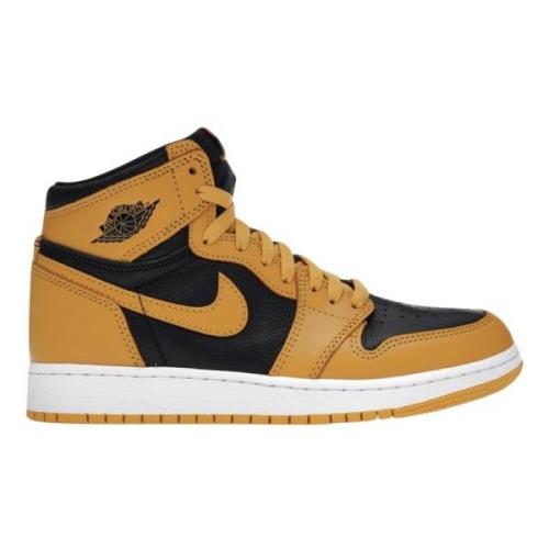 Nike Begränsad upplaga Retro High Pollen Sneakers Yellow, Dam