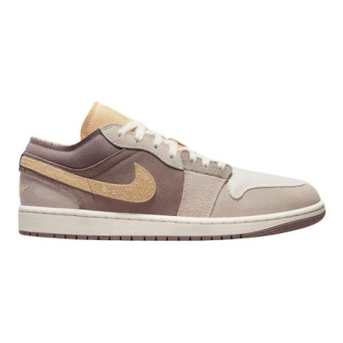 Nike Begränsad upplaga Air Jordan 1 Low SE Craft Taupe Haz Multicolor,...