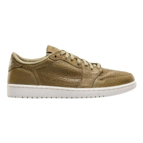 Nike Begränsad upplaga Retro Low Swooshless Olive Green, Herr