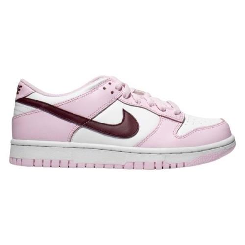 Nike Begränsad upplaga Pink Red White Sneakers Multicolor, Dam