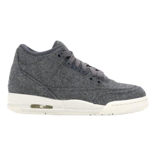 Nike Begränsad upplaga Air Jordan 3 Retro Gray, Dam