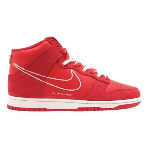 Nike First Use Red Limited Edition Sneakers Red, Herr