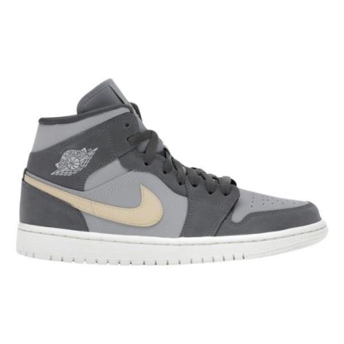 Nike Begränsad upplaga Air Jordan 1 Mid Gray, Dam