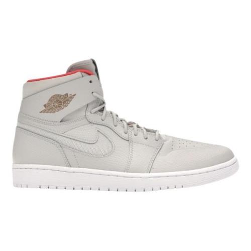 Nike Begränsad upplaga Retro High Nouveau Sneakers Gray, Herr