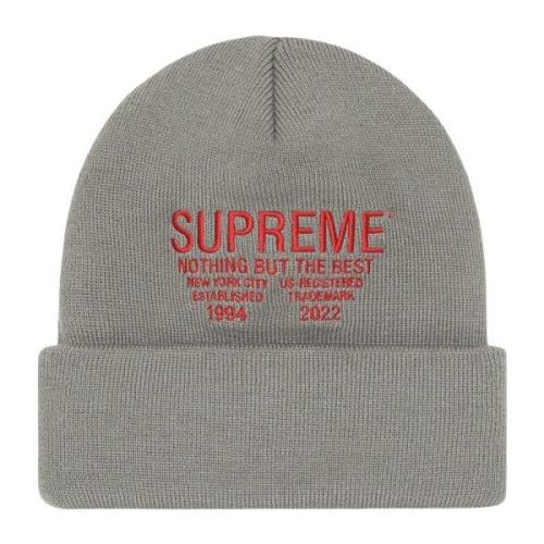 Supreme Grå Beanie med Broderat Logotyp Gray, Unisex