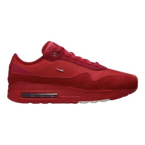 Nike Begränsad upplaga Jacquemus Mystic Red Sneakers Red, Dam