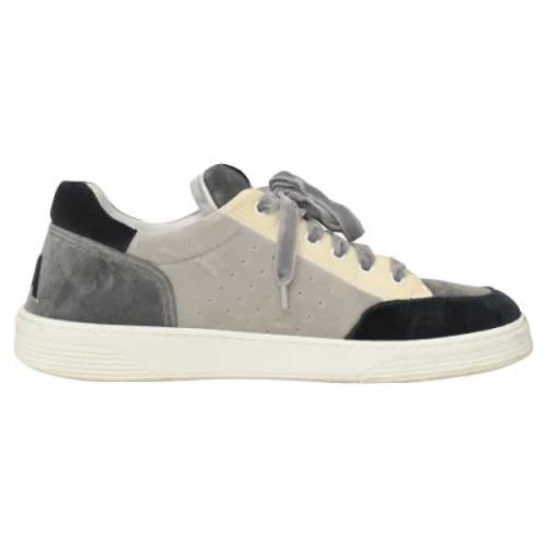 Chanel Vintage Pre-owned Mocka sneakers Gray, Herr