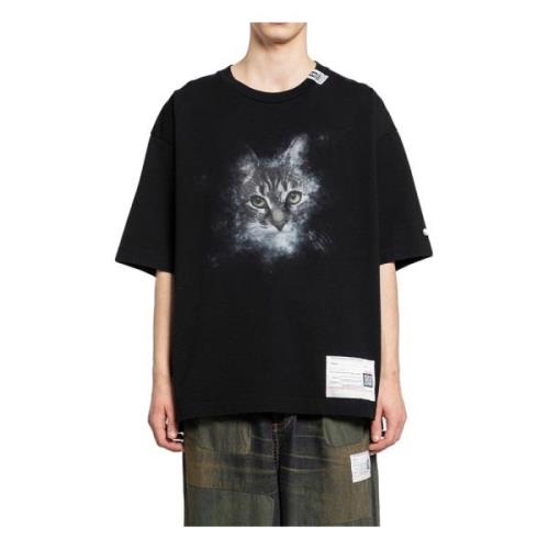 Mihara Yasuhiro Katttryck Tee Oversized Fit Black, Herr