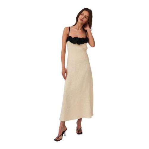 Undress Code Förtrollande Ruffle Backless Klänning Sand Beige, Dam