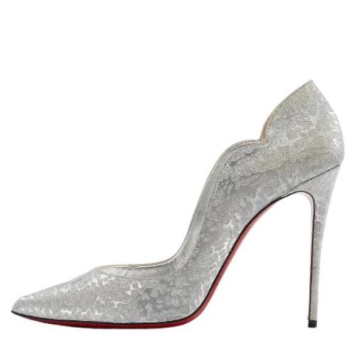 Christian Louboutin Pre-owned Pre-owned Tyg klackskor Gray, Dam