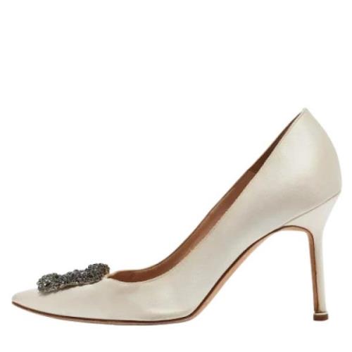 Manolo Blahnik Pre-owned Pre-owned Satin klackskor White, Dam