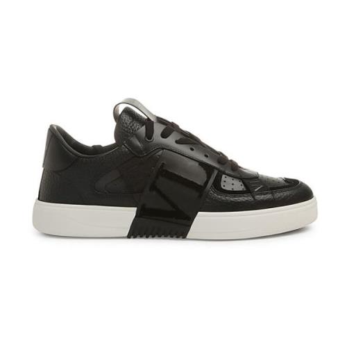 Valentino Garavani Svarta Sneakers för Män Aw24 Black, Herr