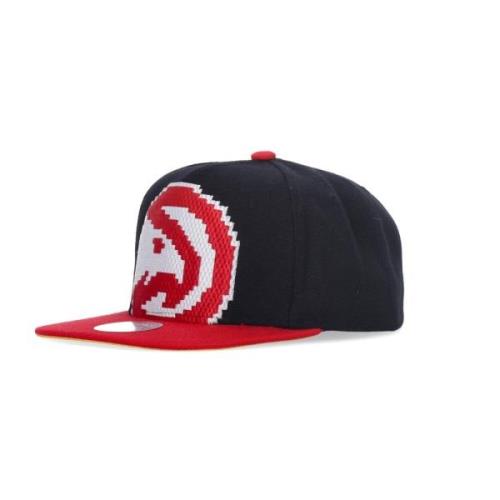 Mitchell & Ness NBA 8-Bit Snapback Keps Atlanta Hawks Black, Herr