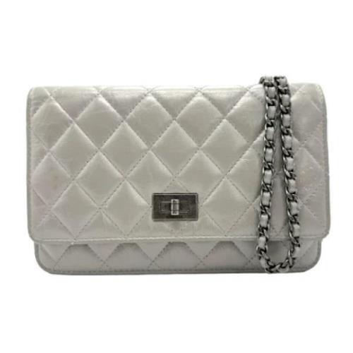 Chanel Vintage Pre-owned Laeder kuvertvskor Gray, Dam