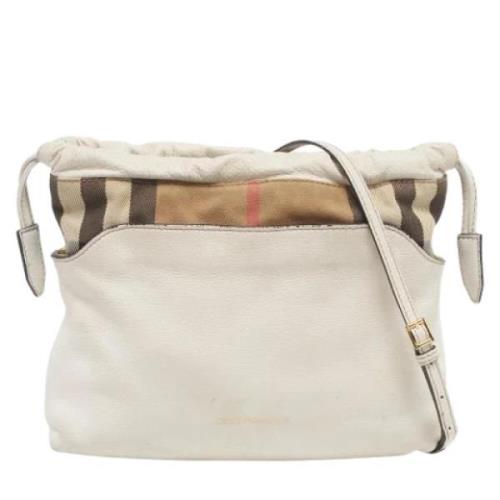 Burberry Vintage Pre-owned Canvas axelremsvskor White, Dam