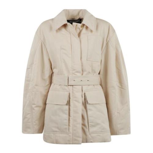 Jacquemus Stilfull Bari Jacka Beige, Dam