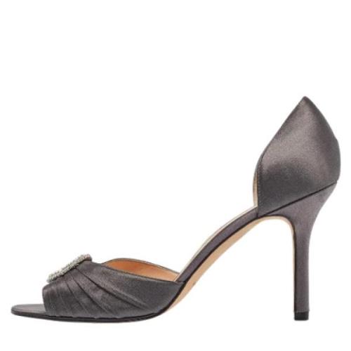 Manolo Blahnik Pre-owned Pre-owned Satin klackskor Gray, Dam