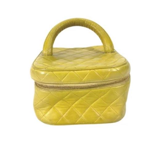 Chanel Vintage Pre-owned Laeder chanel-vskor Yellow, Dam