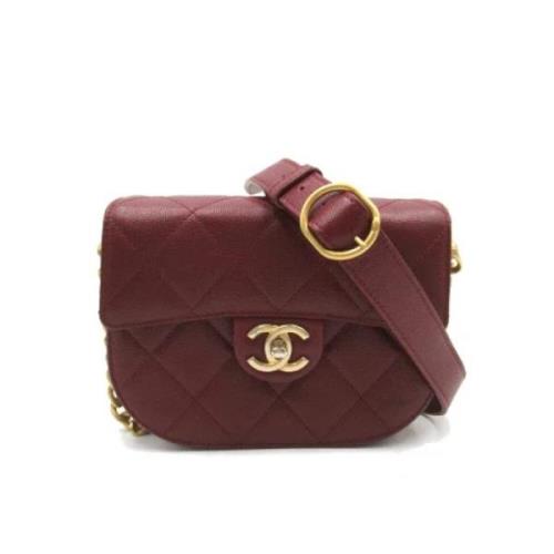 Chanel Vintage Pre-owned Tyg axelremsvskor Red, Dam