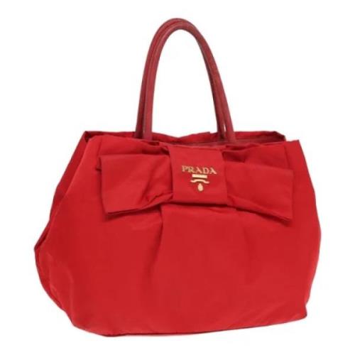 Prada Vintage Pre-owned Nylon handvskor Red, Dam