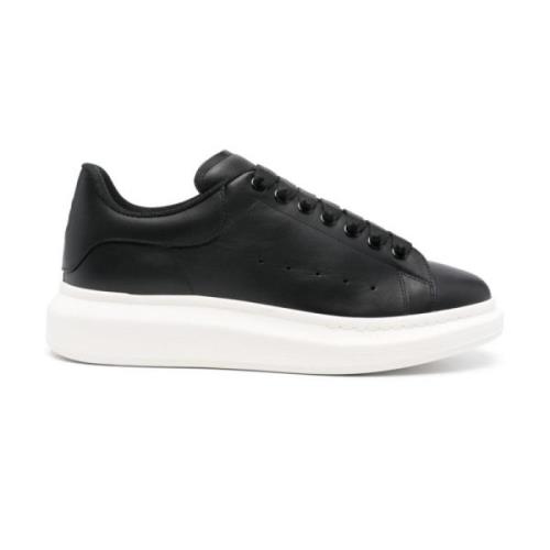 Alexander McQueen Svarta Sneakers för en Stilren Look Black, Herr