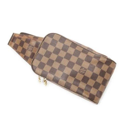 Louis Vuitton Vintage Pre-owned Belagd canvas axelremsvskor Brown, Dam