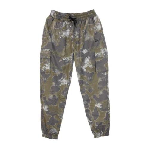 New Era Outdoor Utility Aop Track Pant Oliv Multicolor, Herr