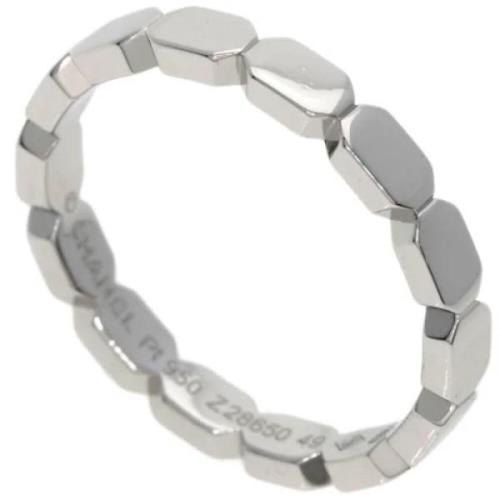 Chanel Vintage Pre-owned Platina ringar Gray, Dam