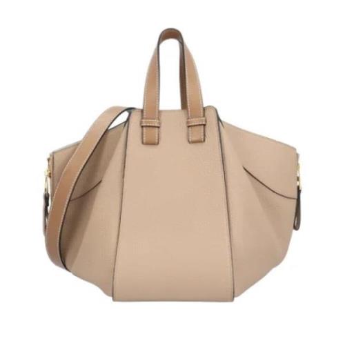 Loewe Pre-owned Pre-owned Canvas axelremsvskor Beige, Dam