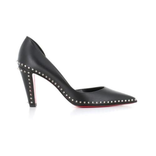 Christian Louboutin Svarta spetsiga klackar med silvernitar Black, Dam