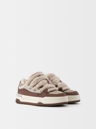 Låg sneaker